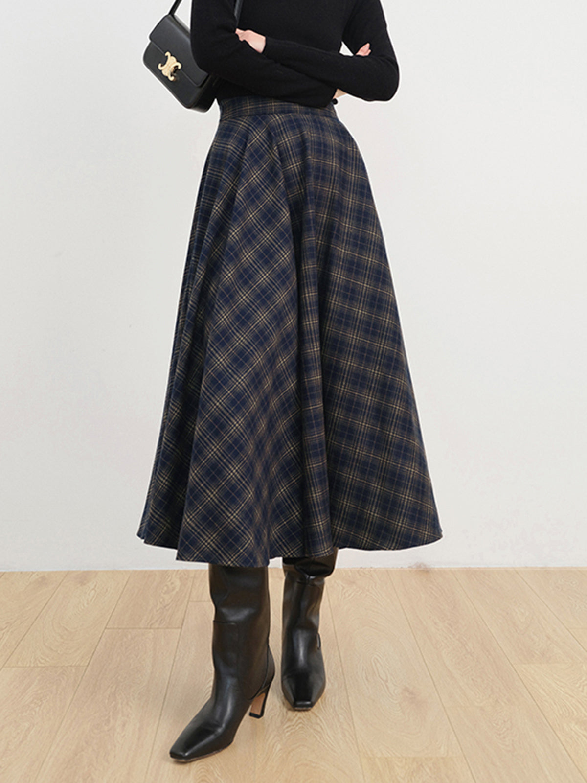 Women's Long Keep In Check Skirt