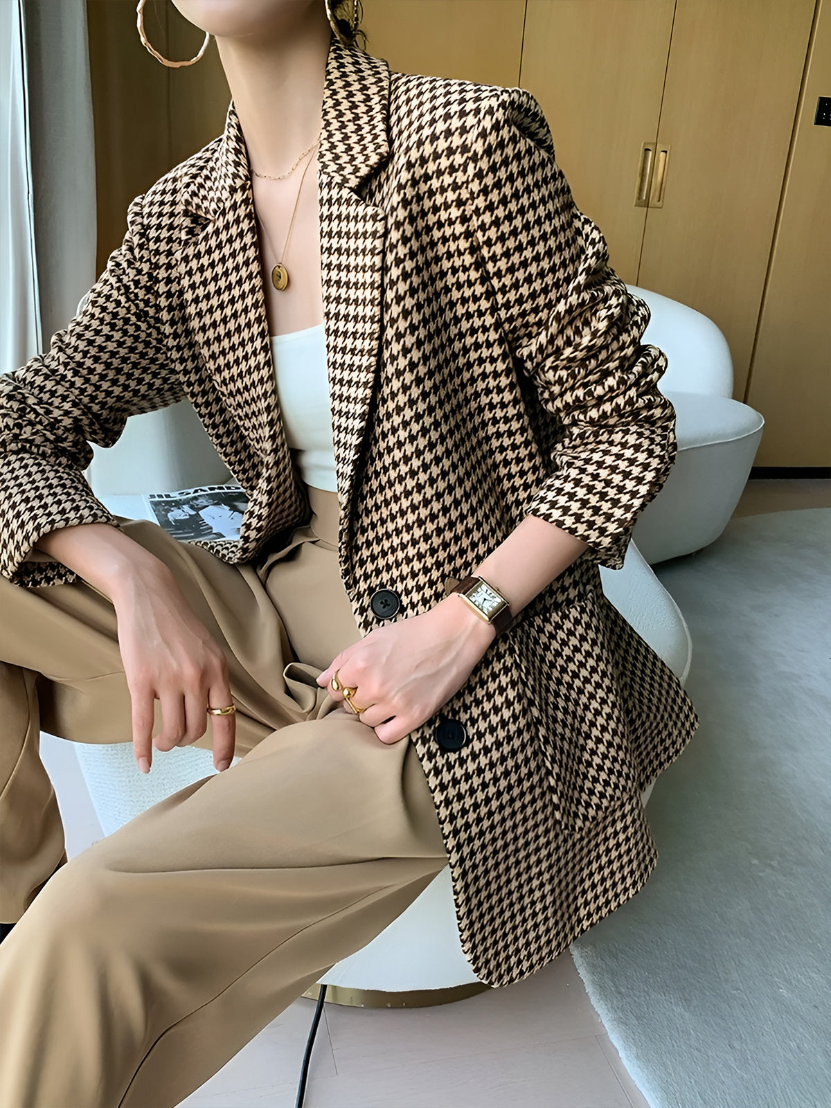 Women's Houndstooth Split Blazer with Belt