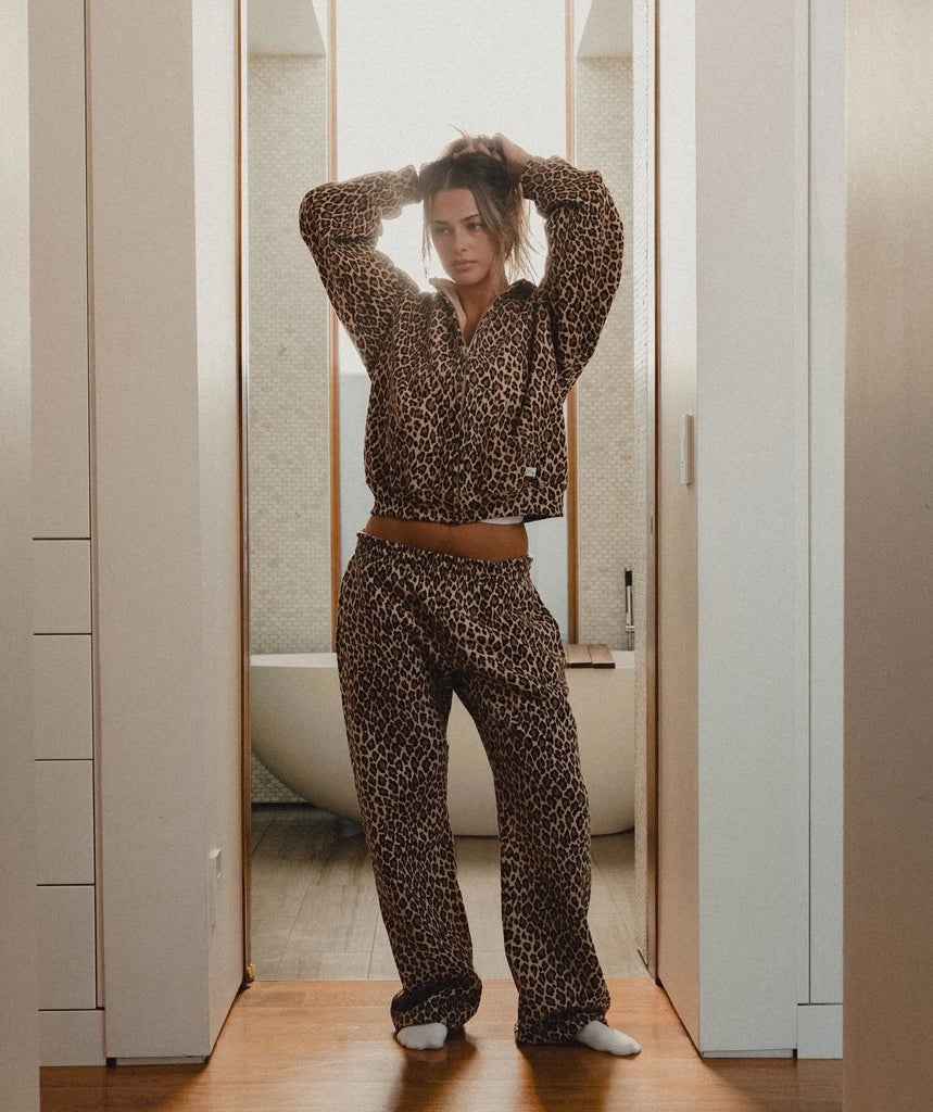 Cozy Leopard Print Hoodie - Unisex Streetwear