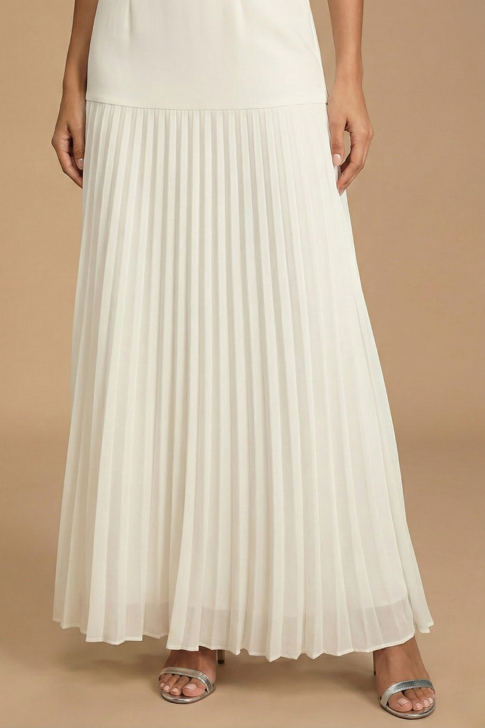 Women's Pleated Maxi Dress - Evening Wear