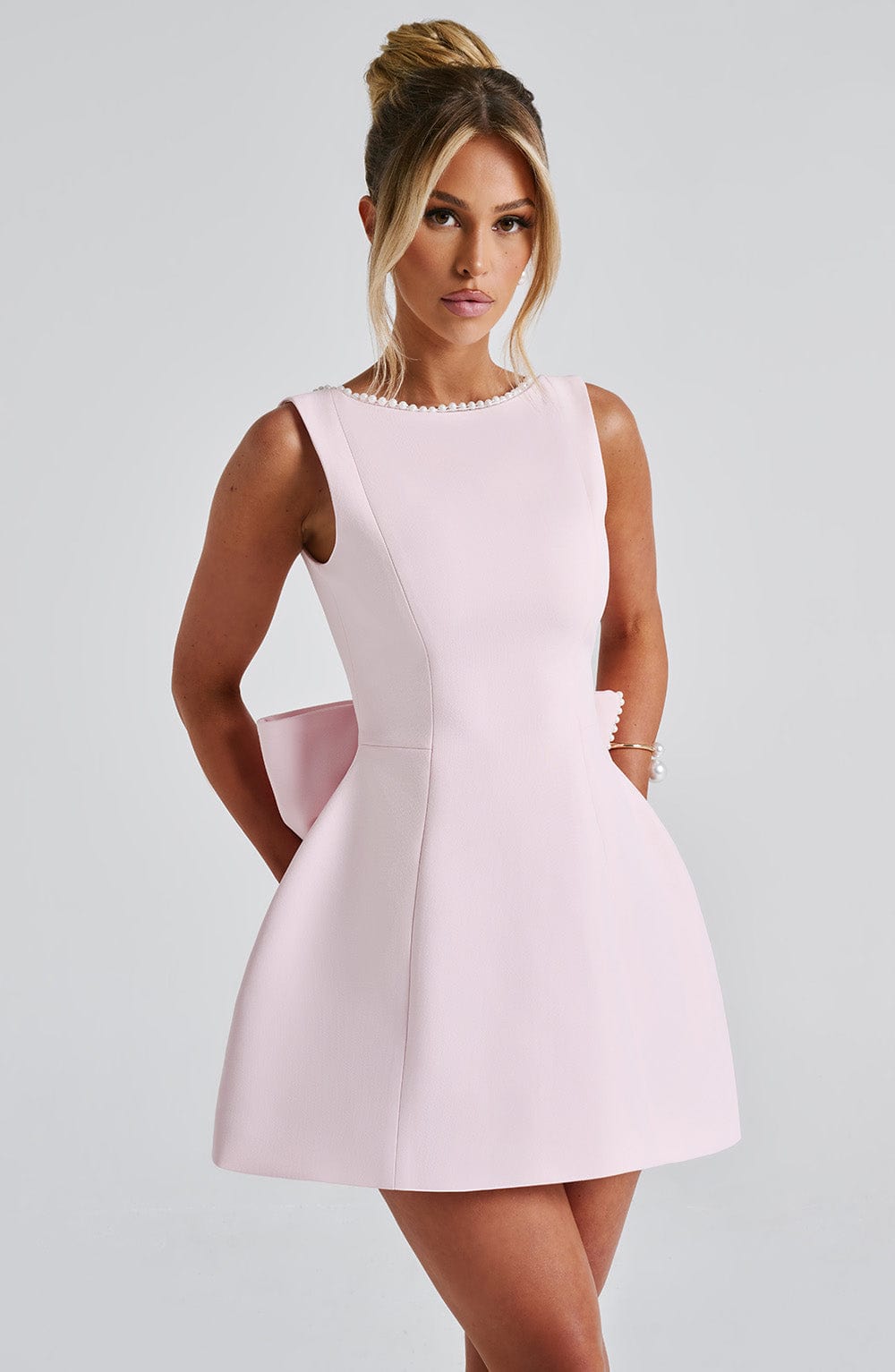 Women's Chic Mini Dress - Stylish and Trendy