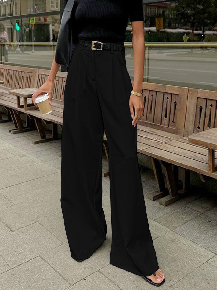 Women's Pleated Wide Leg Trousers - Relaxed Fit