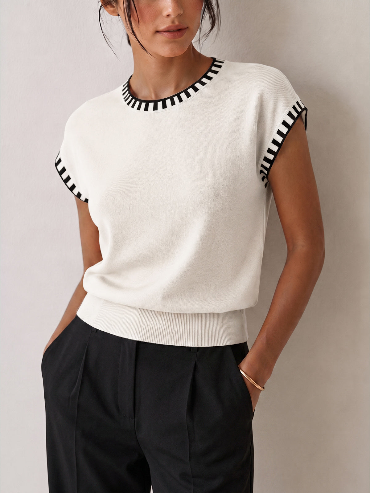 Women's Cap Sleeve Contrast Trim Knit Top
