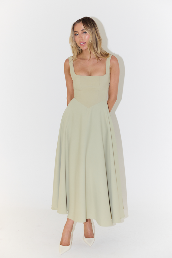 Women's Midi Dress - Cinched Waist - Flattering Fit