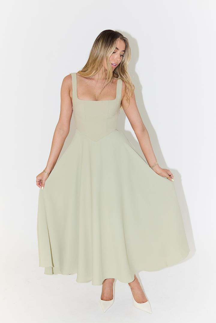 Women's Midi Dress - Cinched Waist - Flattering Fit