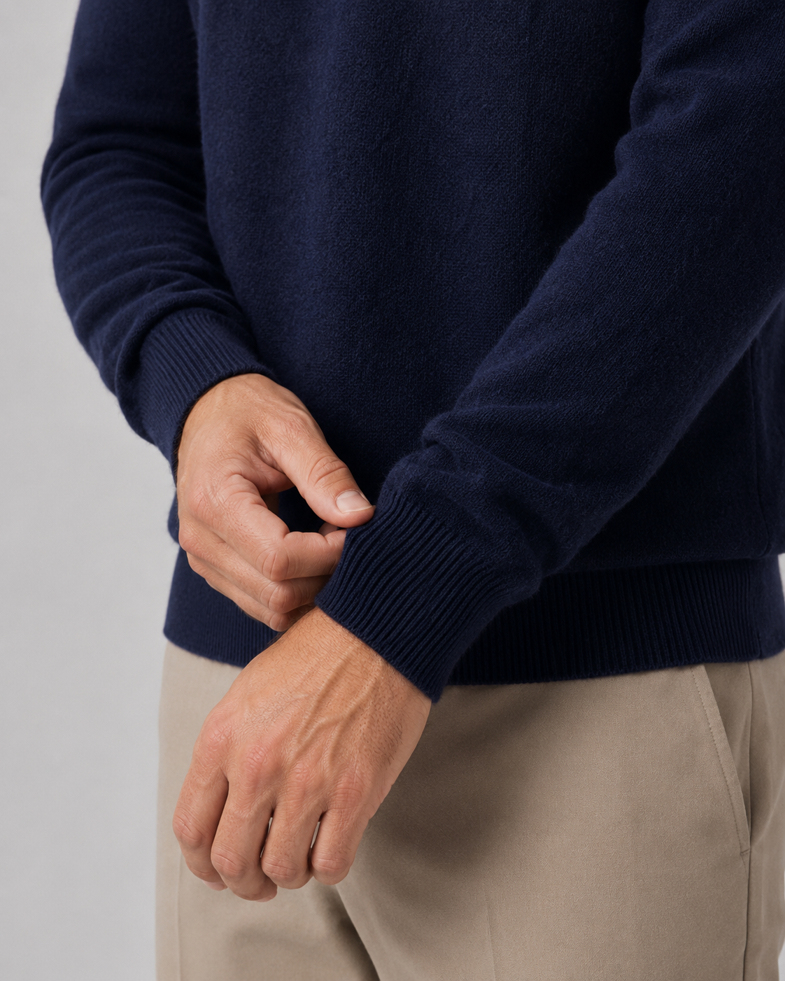 Men's Lightweight Fine Knit Wool Crew Neck Sweater